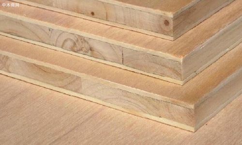 首页 价格 产品报价   木工板的工艺要求很高,不仅需要足够的场地让